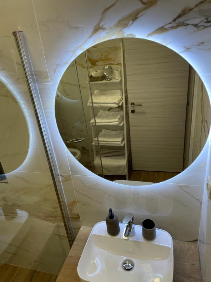Madonna Guest House ดูบรอฟนิก ภายนอก รูปภาพ