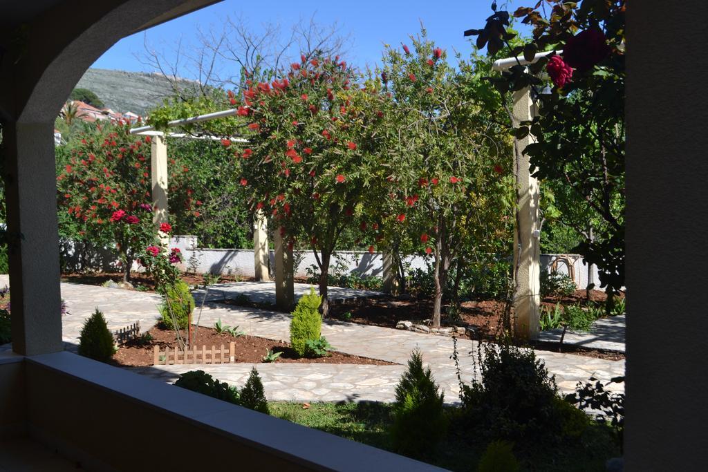 Madonna Guest House ดูบรอฟนิก ภายนอก รูปภาพ